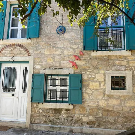 Tatil Evi özel Tasarımlı Tarihi Taş Ev