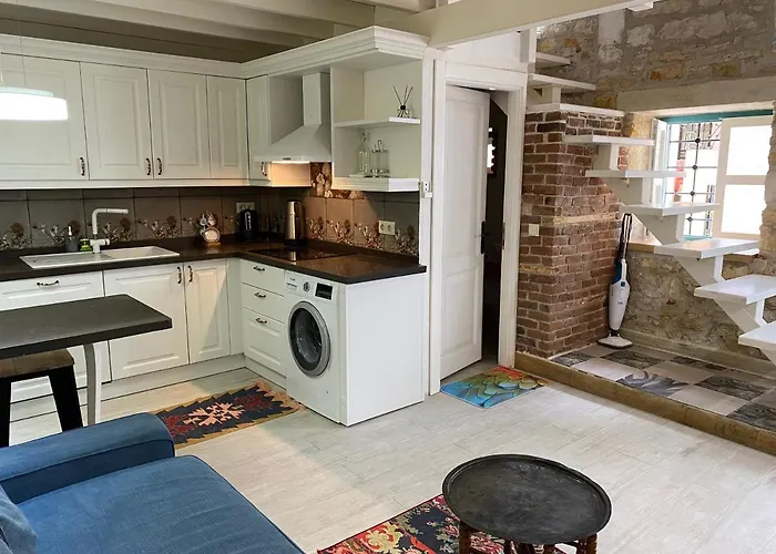 Dom wakacyjny Oezel Tasarimli Tarihi Tas Ev Çeşme